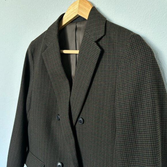 Uniqlo Double Breasted Jacket - Picture 2 of 6